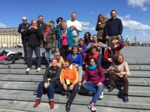 séance yoga du rire bordeaux 1er mai-2